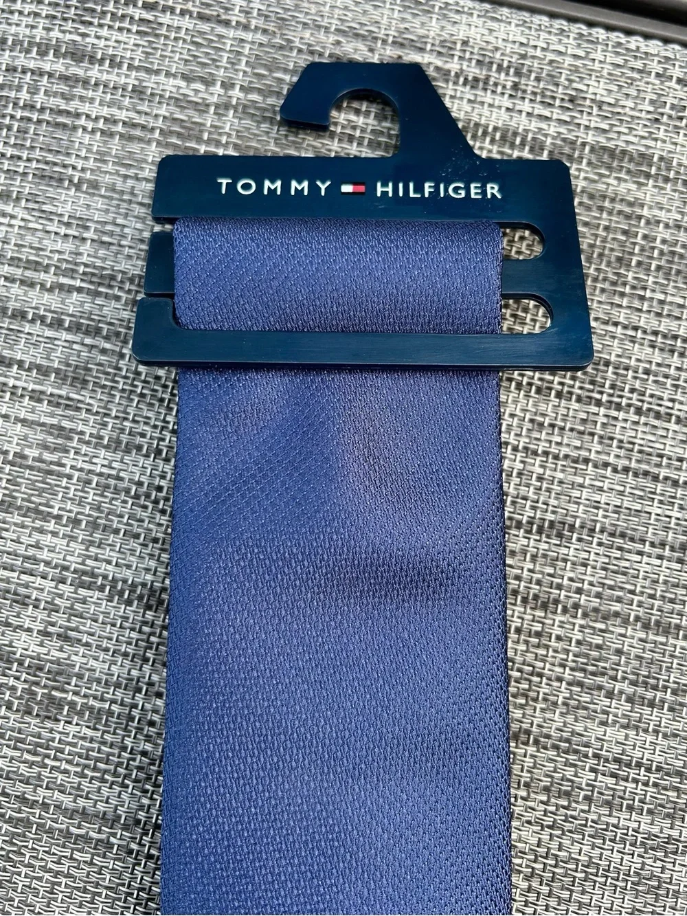 Tommy Hilfiger NWT Blue Herringbone Refined Textured Premium Necktie Quality.